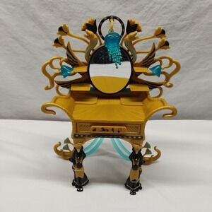 Monster High Cleo Denile Vanity Set 2011 Mirror Vanity Egyptian Pharaoh Cats